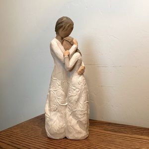 Willow tree figurine, “close to me”, used